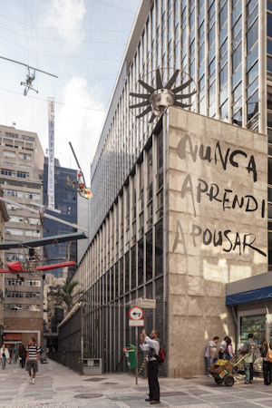 nstallation view of Cai Guo-Qiang: Da Vincis do Povo outside the streets of Centro Cultural Banco do Brasil.  Photo by Joana França